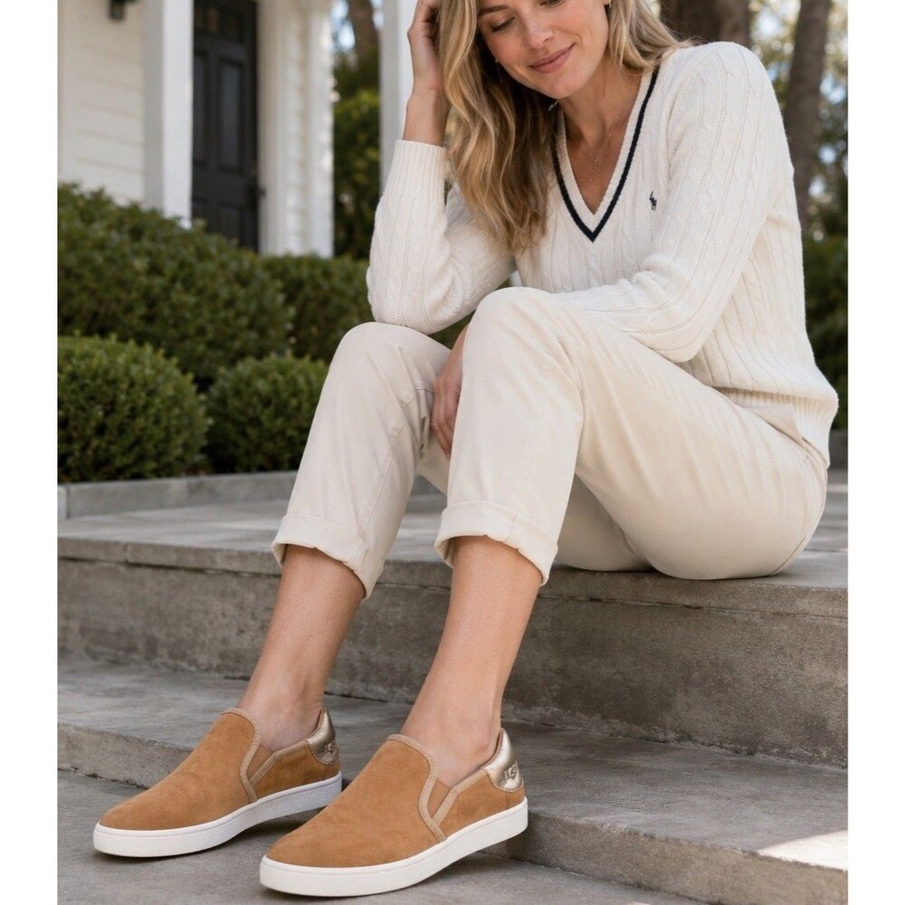 UGG Womens Jass Shoes Slip On Tan Suede Leather Sneakers SZ 9 Gold Accents